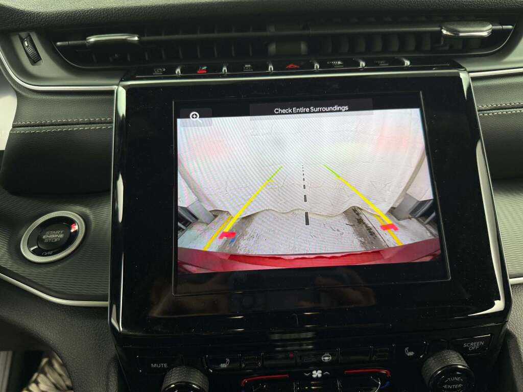 New 2025 Jeep Grand Cherokee L Altitude image 29