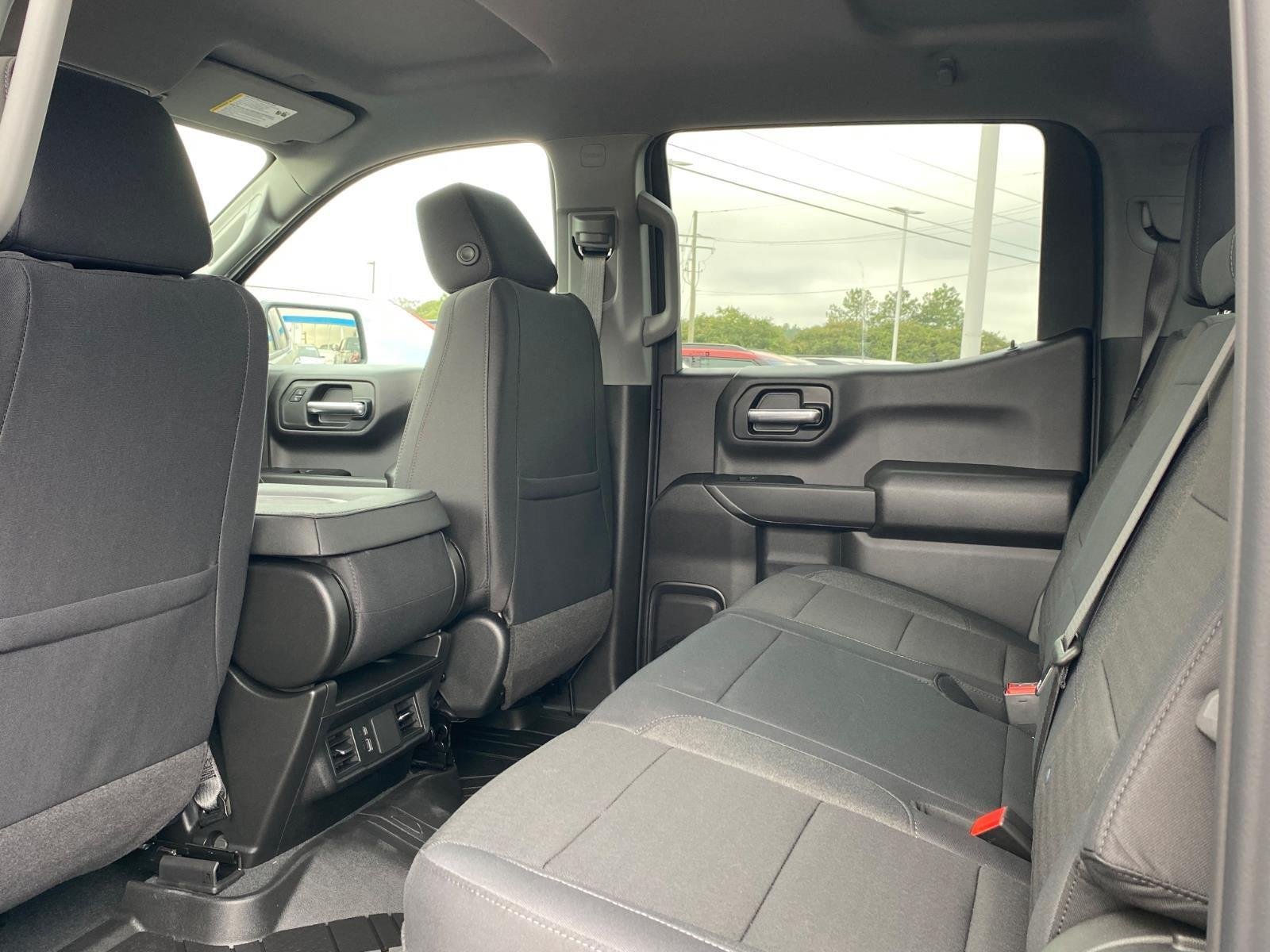 New 2026 Chevrolet Silverado 1500 Custom w/ Turbomax Blackout Package AWD/4WD image 23