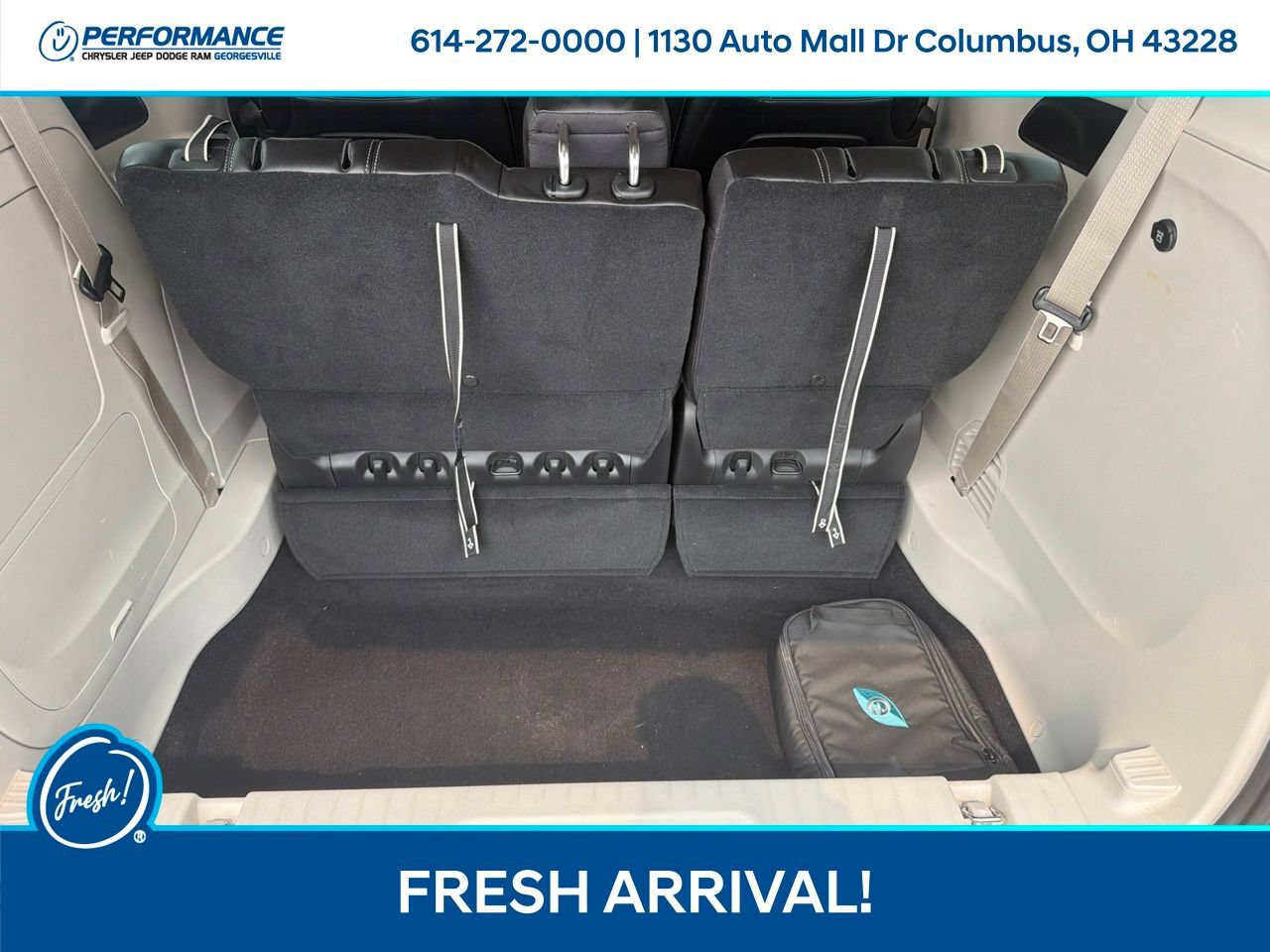 Used 2024 Chrysler Pacifica Limited FWD image 14