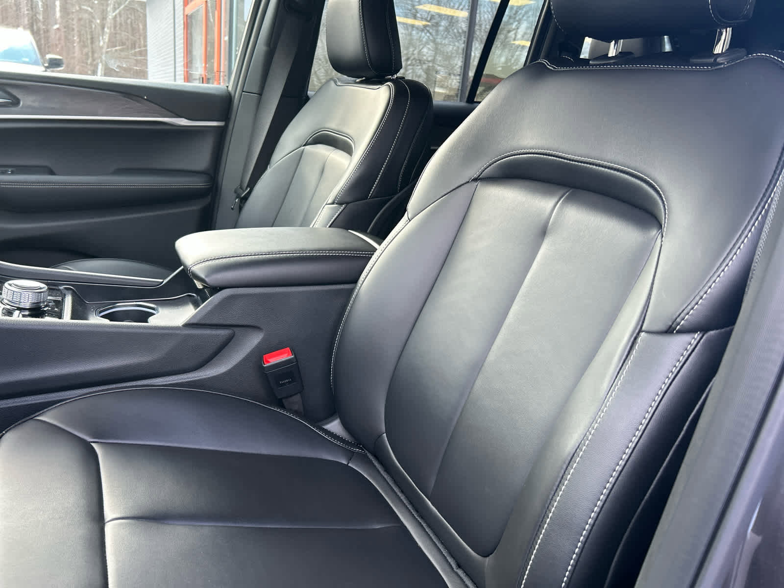 Used 2025 Jeep Grand Cherokee Limited w/ Trailer Tow Package image 19