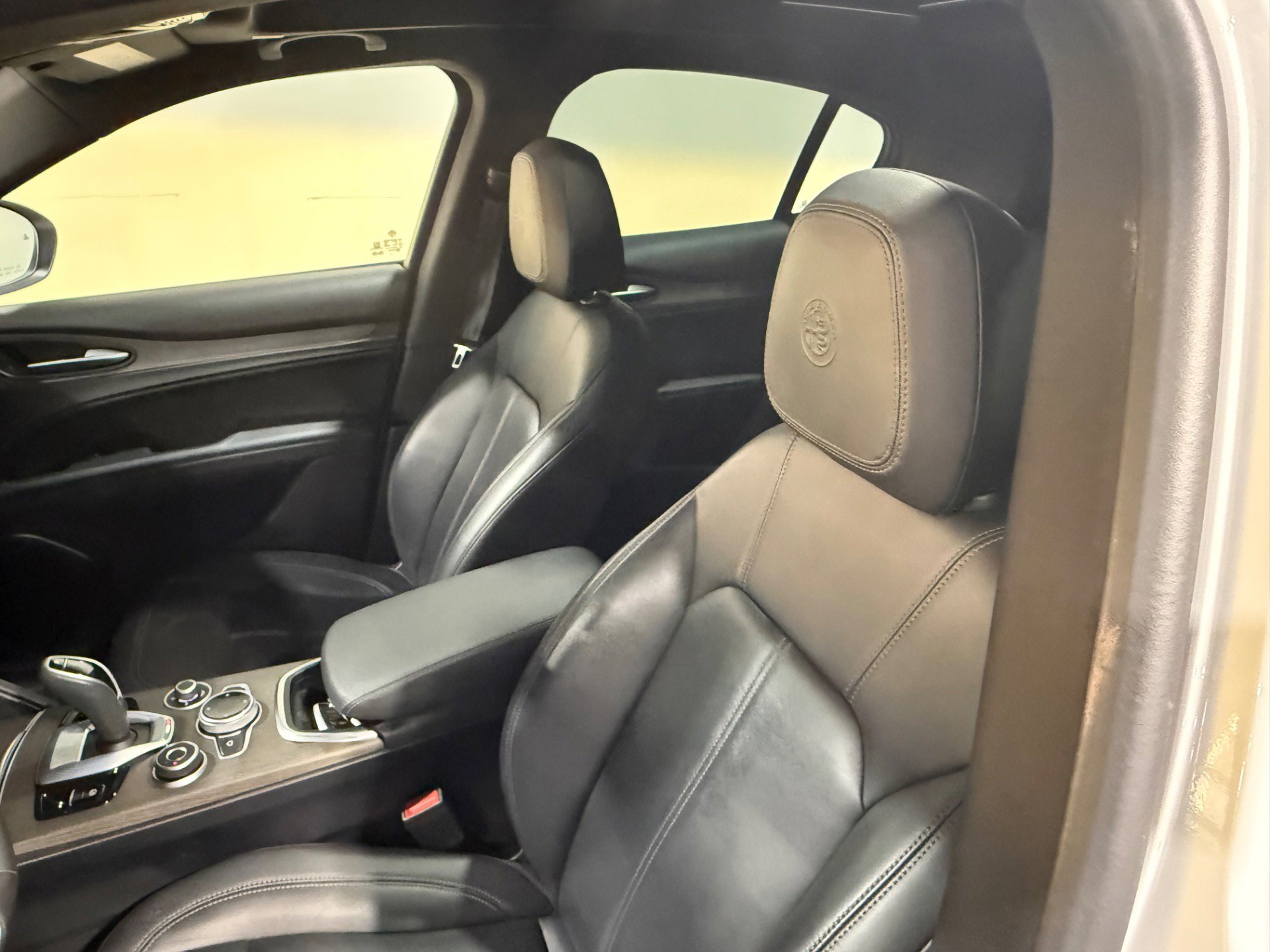 Used 2022 Alfa Romeo Stelvio Ti image 19