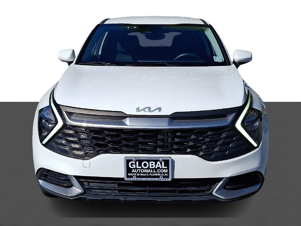 Used 2023 Kia Sportage LX AWD/4WD image 2