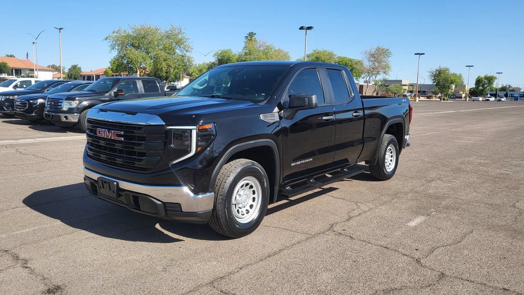 Used 2023 GMC Sierra 1500 Pro AWD/4WD image 4
