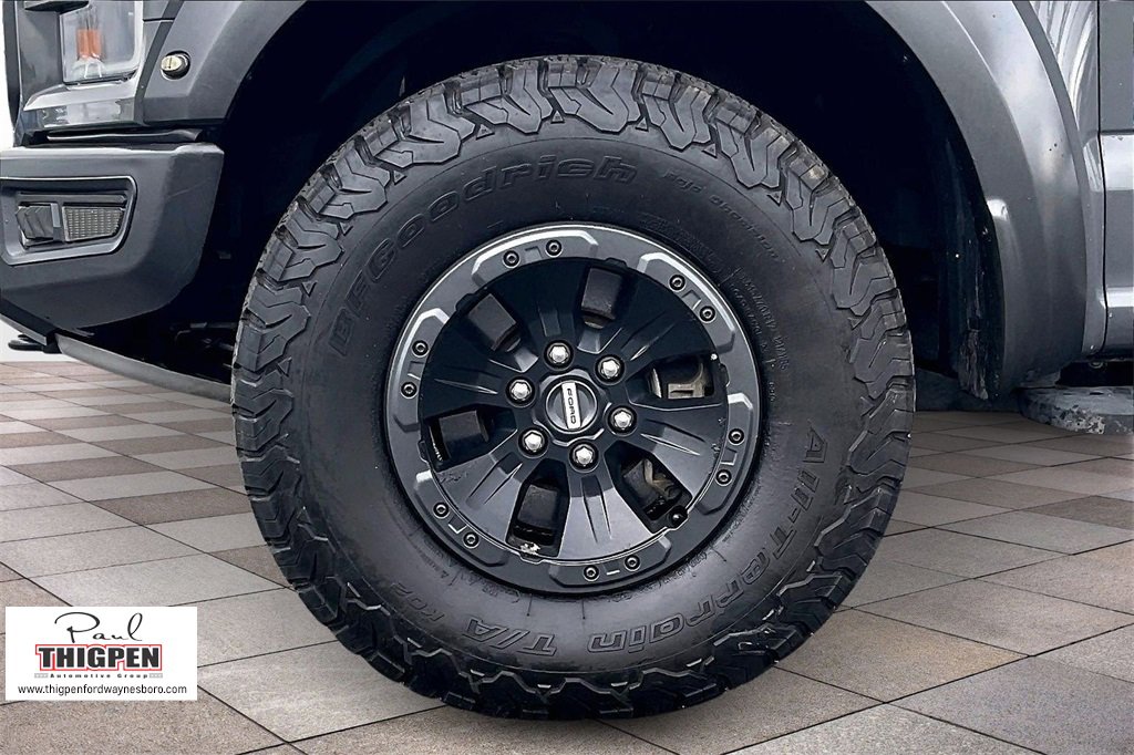 Certified 2018 Ford F150 Raptor w/ Equipment Group 802A Luxury image 9