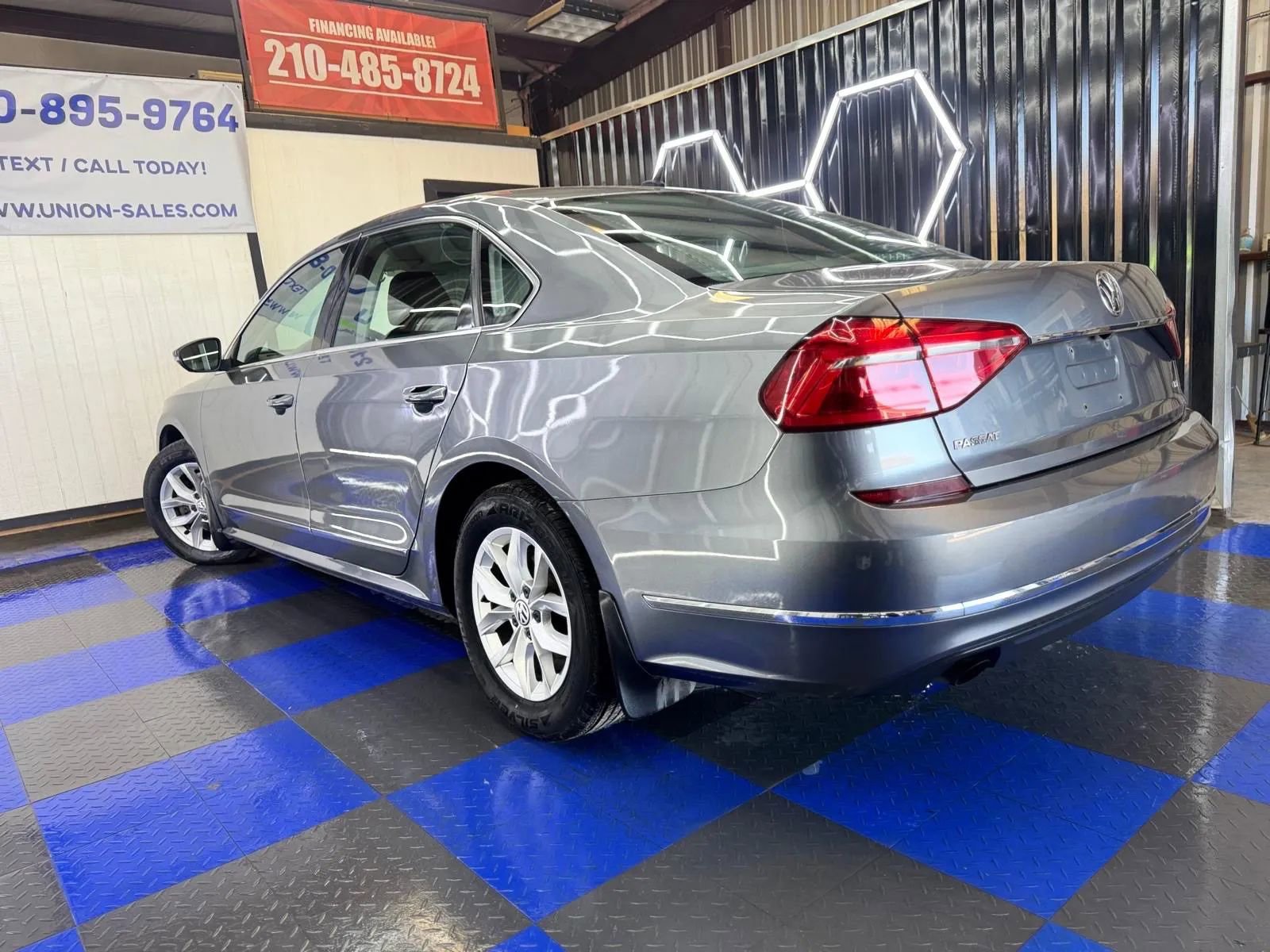 Used 2016 Volkswagen Passat 1.8T S image 29