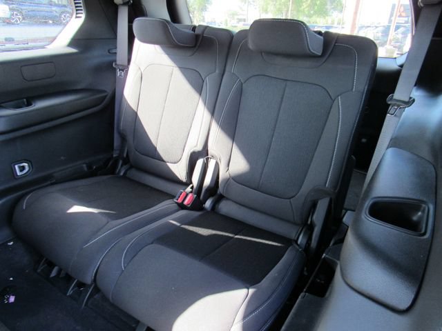 Used 2025 Jeep Grand Cherokee L Laredo RWD image 16