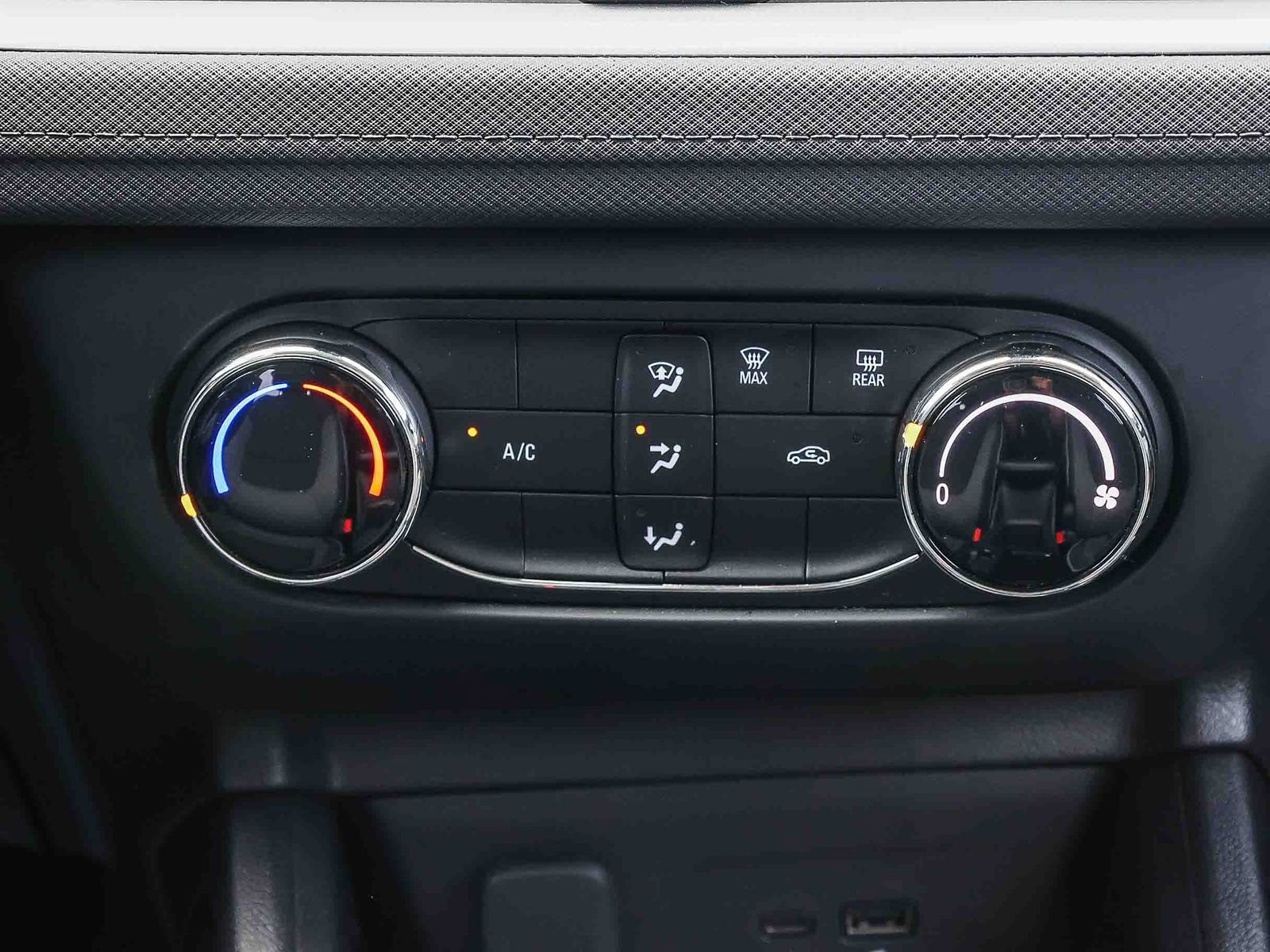 Used 2024 Chevrolet TrailBlazer LS w/ LS Confidence Package FWD image 14