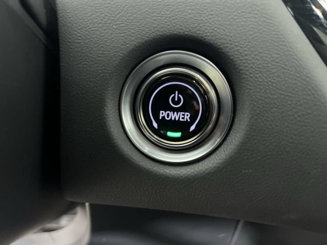 Used 2025 Cadillac Lyriq Sport AWD/4WD image 17