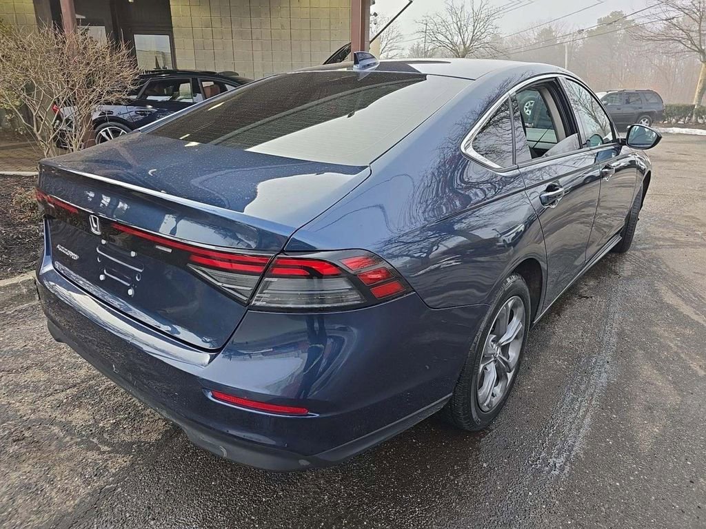 Used 2024 Honda Accord EX image 6
