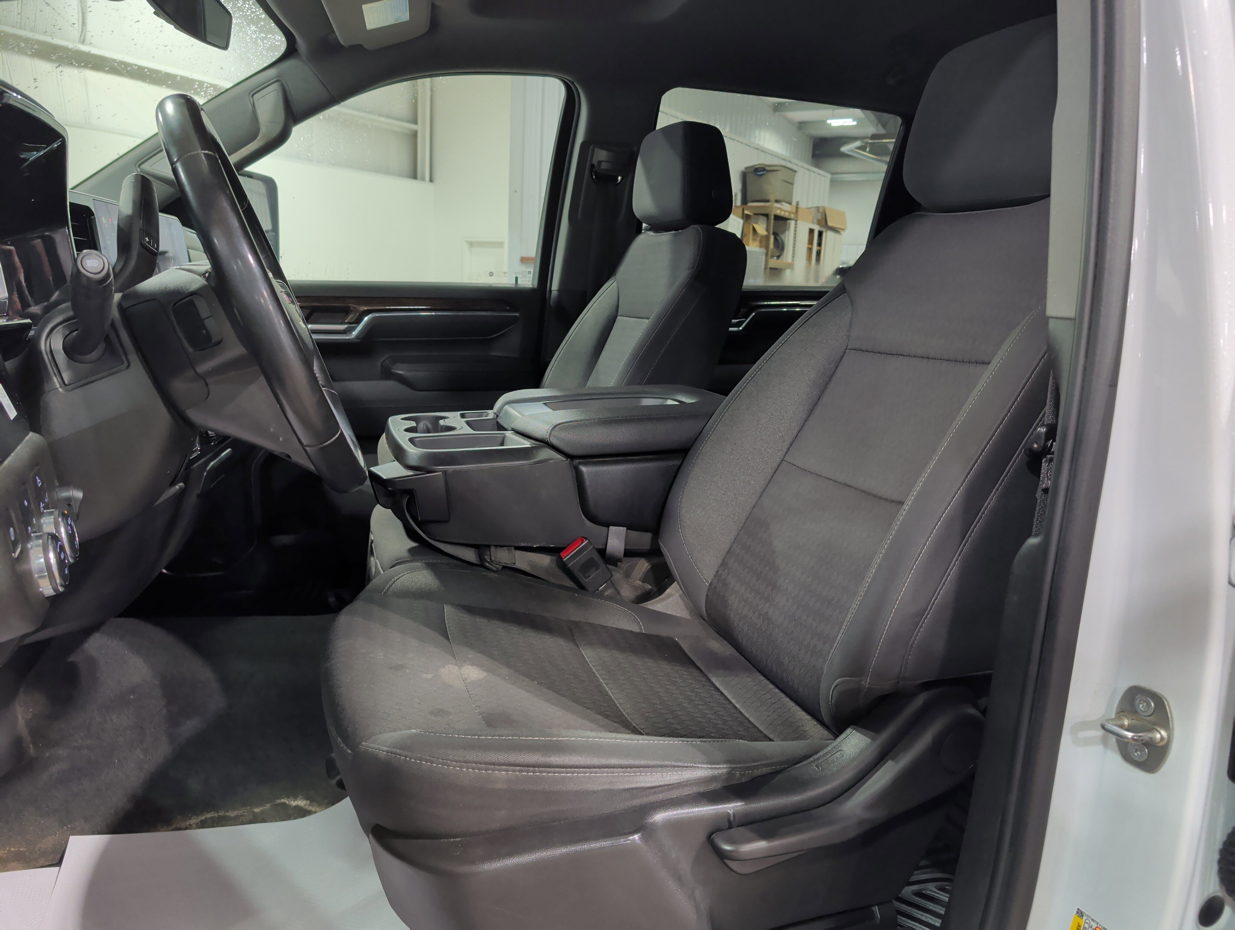 Used 2024 GMC Sierra 3500 SLE image 7