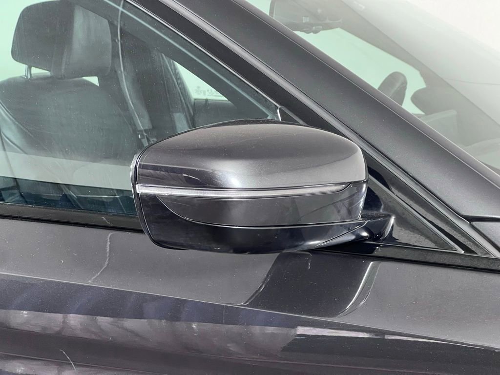 Used 2020 BMW 540i xDrive w/ M Sport Package image 18