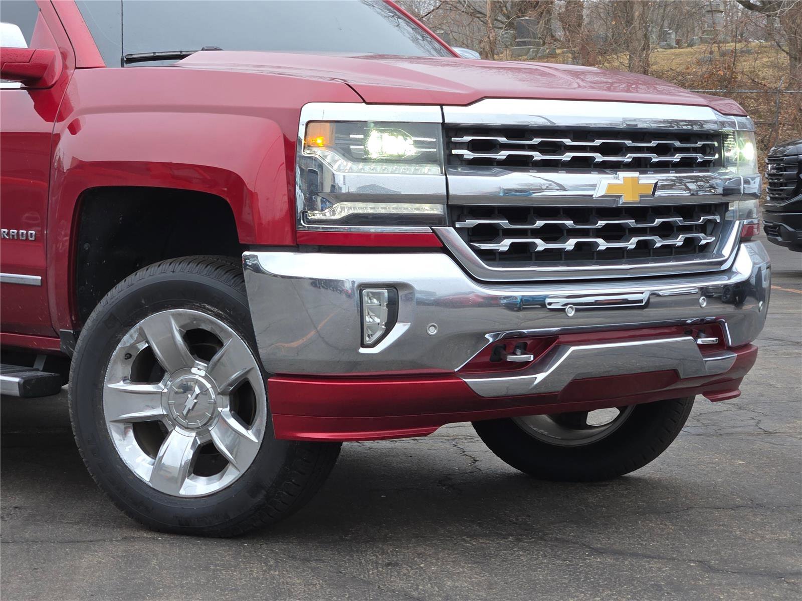 Used 2018 Chevrolet Silverado 1500 LTZ w/ Sport Package image 2
