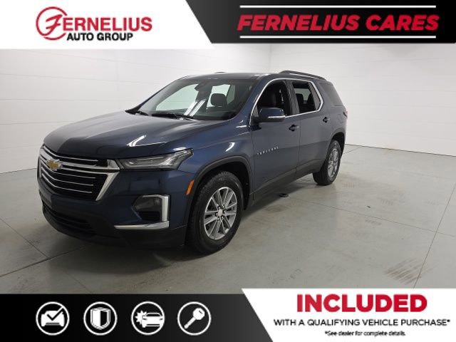 Used 2023 Chevrolet Traverse LT image 3