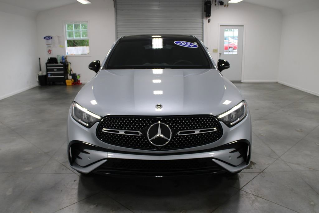 Used 2024 Mercedes-Benz GLC 300 4MATIC image 3
