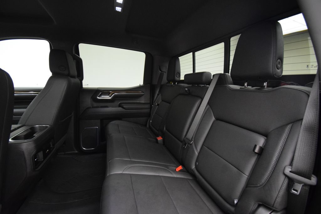 Used 2024 Chevrolet Silverado 1500 LT Trail Boss w/ Convenience Package II AWD/4WD image 24