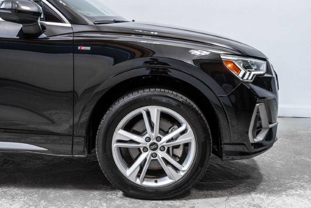 Used 2023 Audi Q3 2.0T Premium Plus w/ Premium Plus Package AWD/4WD image 12