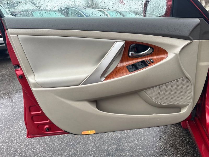 Used 2008 Toyota Camry XLE FWD image 9