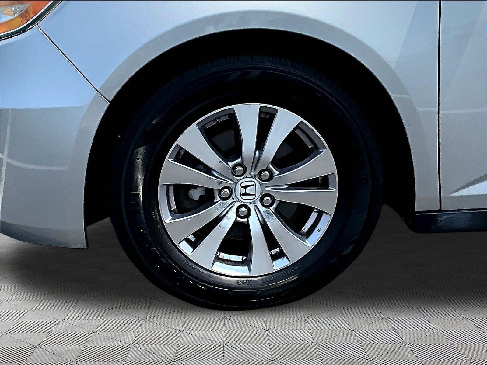 Used 2014 Honda Odyssey EX-L image 35