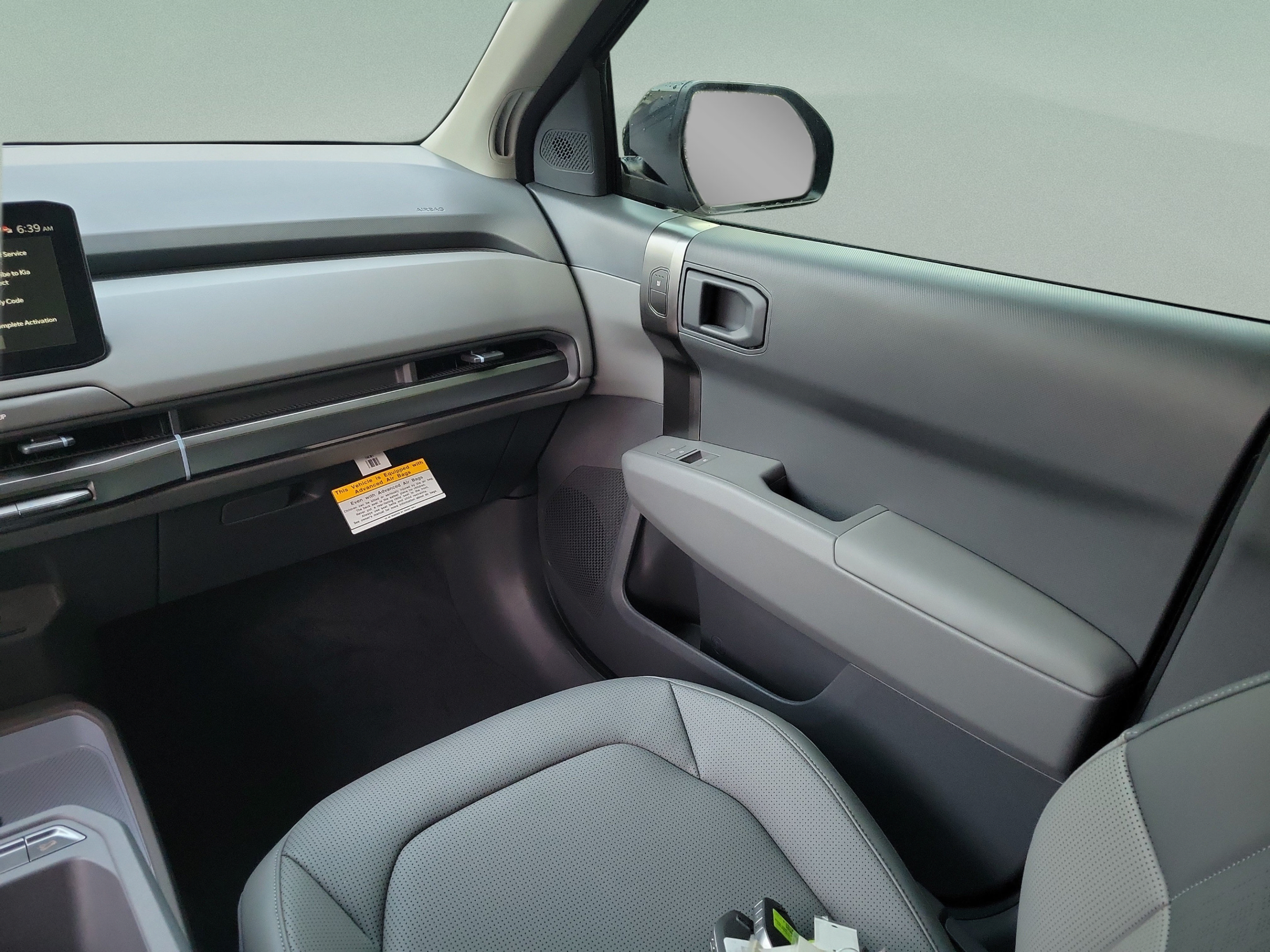 New 2027 Kia EV3 Wind FWD image 10