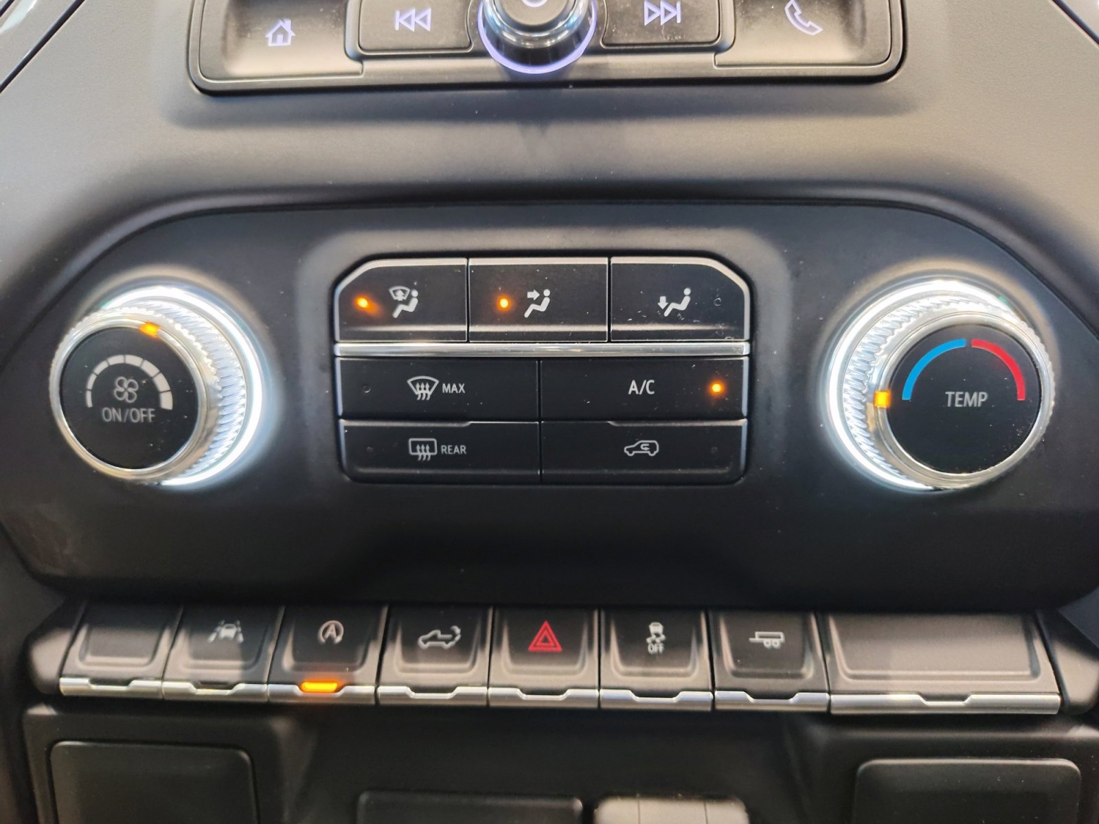 Used 2024 GMC Sierra 1500 Pro w/ Graphite Edition image 19