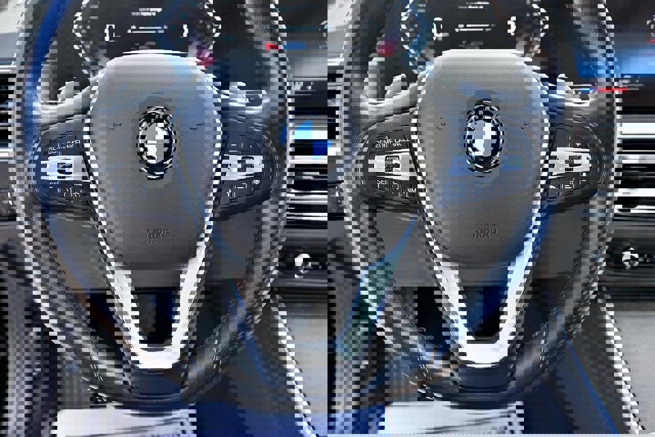 Used 2024 BMW 330i Sedan image 20