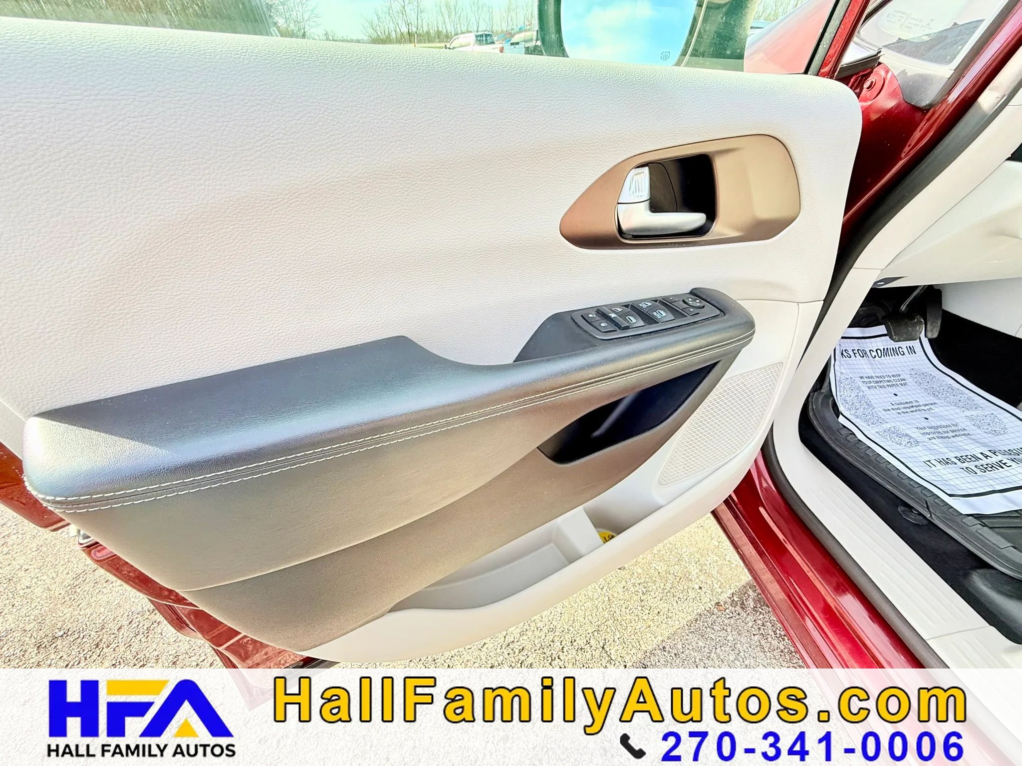 Used 2021 Chrysler Voyager Lxi image 31