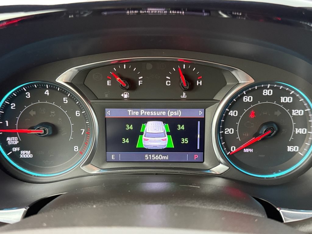 Used 2023 Chevrolet Traverse LT FWD image 13