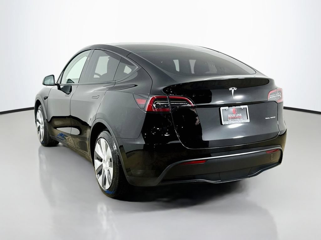Used 2023 Tesla Model Y AWD image 5