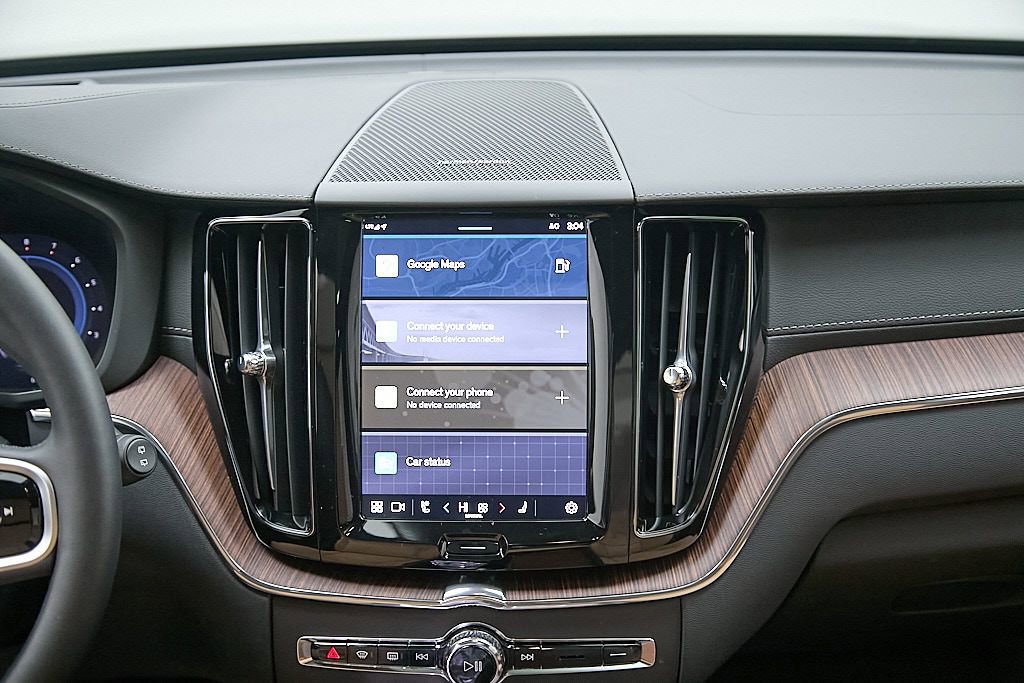 Certified 2025 Volvo XC60 B5 Ultra image 28