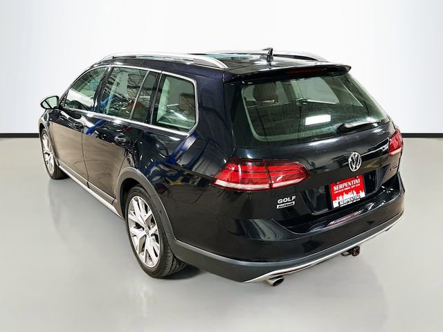 Used 2019 Volkswagen Golf Alltrack image 8