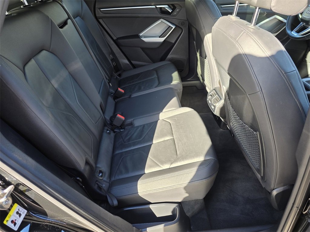 Used 2022 Audi Q3 2.0T Premium Plus image 29