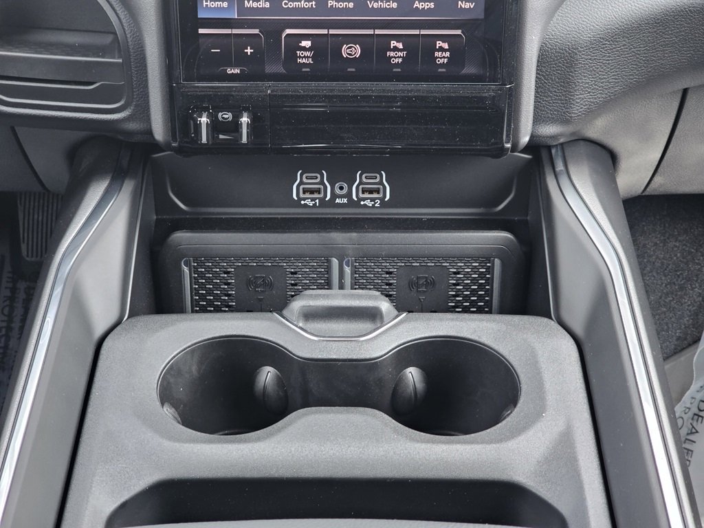 New 2025 RAM 2500 Laramie image 39
