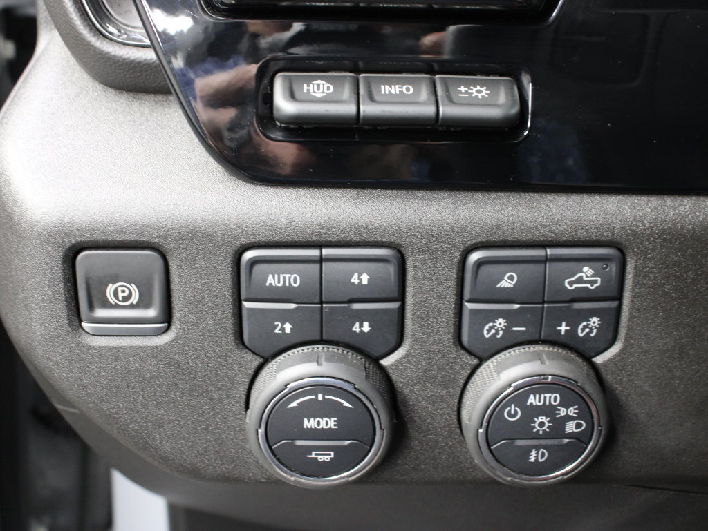 Used 2025 Chevrolet Silverado 2500 ZR2 w/ Technology Package AWD/4WD image 64