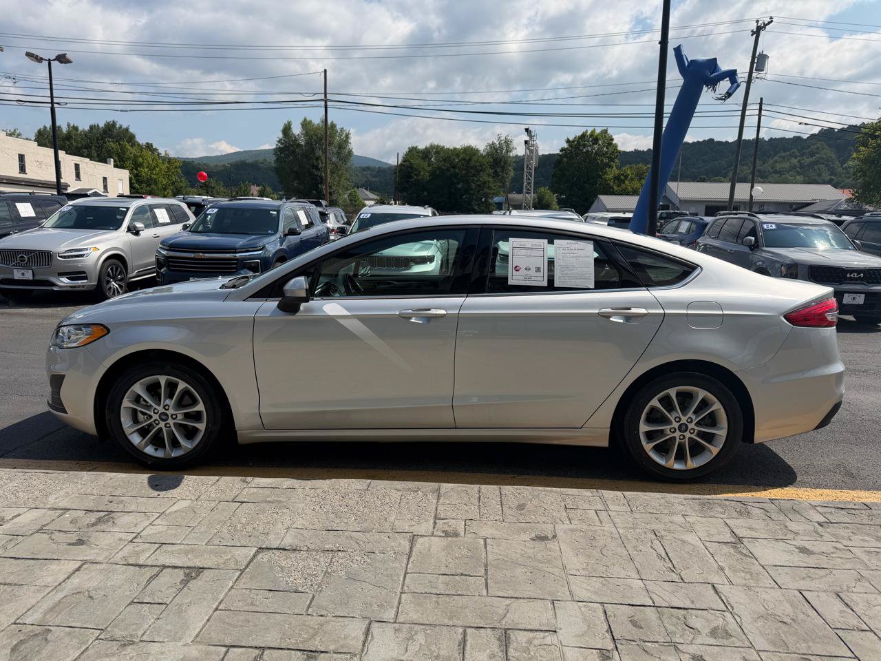 Used 2019 Ford Fusion SE FWD image 5