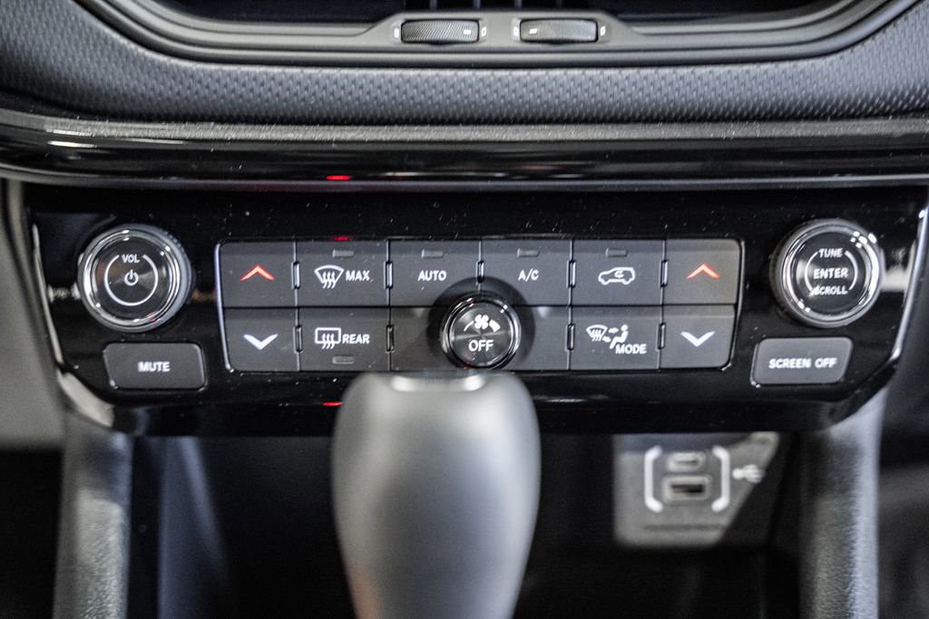 New 2026 Jeep Compass Limited image 23