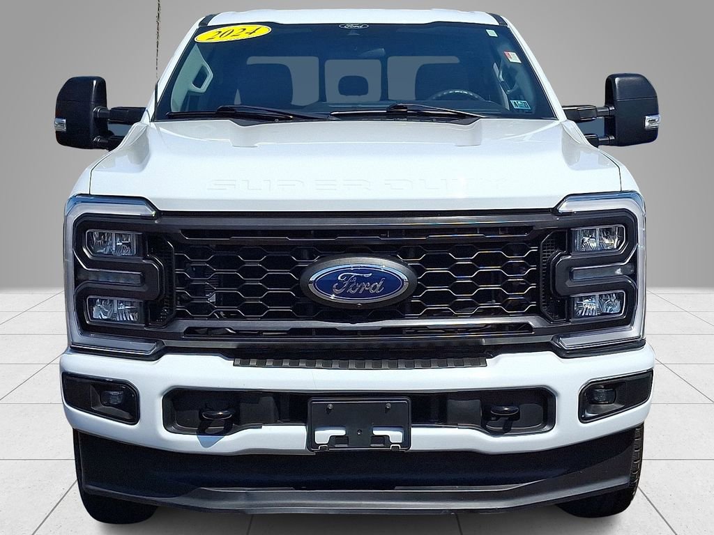 Used 2024 Ford F350 XL w/ STX Appearance Package AWD/4WD image 3