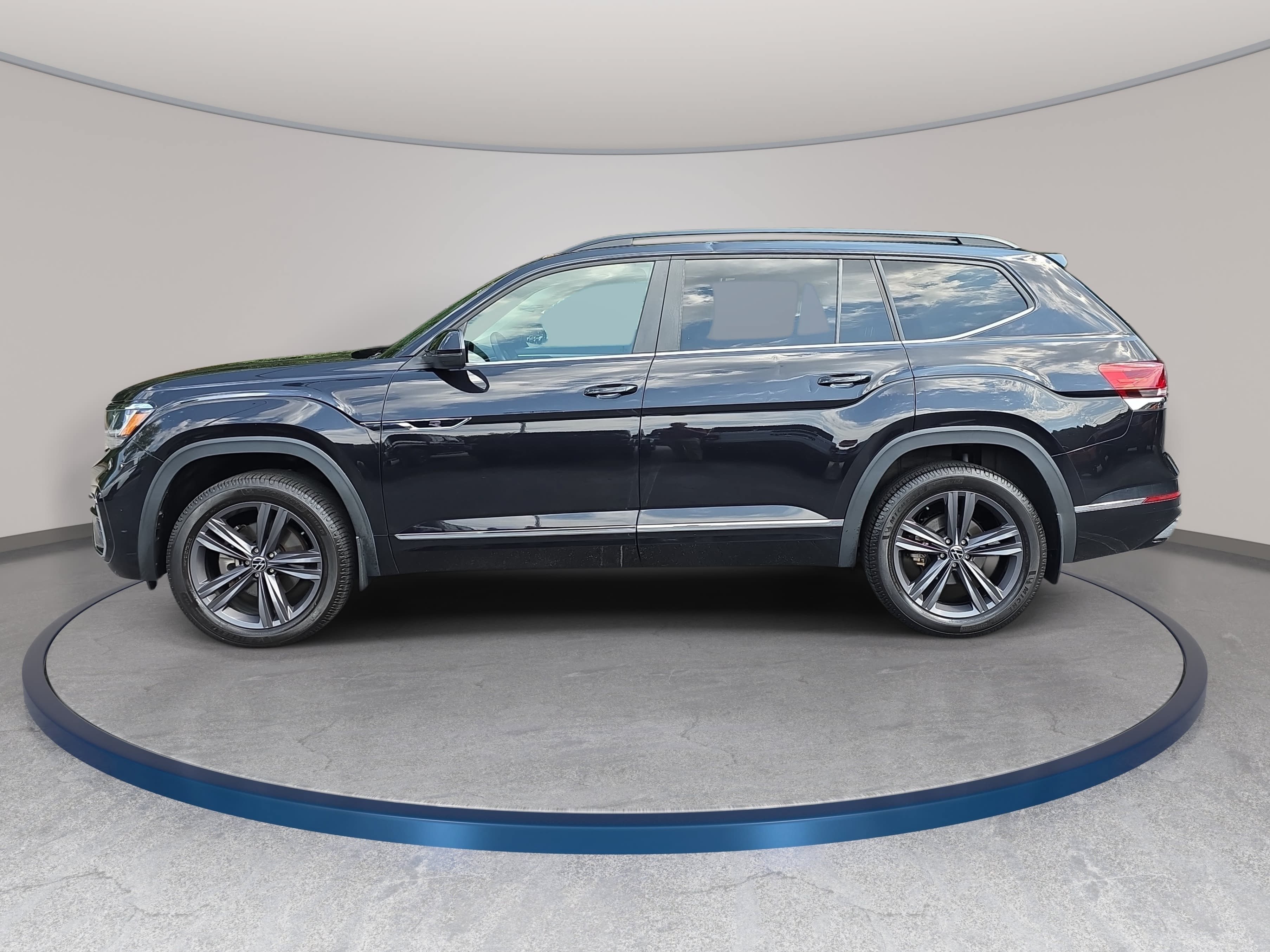 Used 2021 Volkswagen Atlas SE FWD image 8