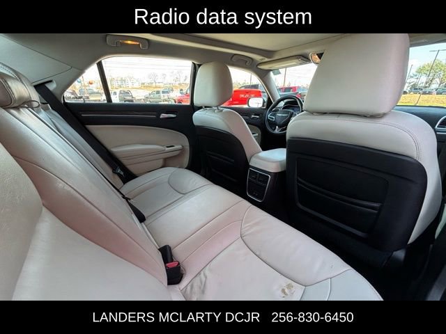 Used 2019 Chrysler 300 Touring L w/ Quick Order Package 22F image 13