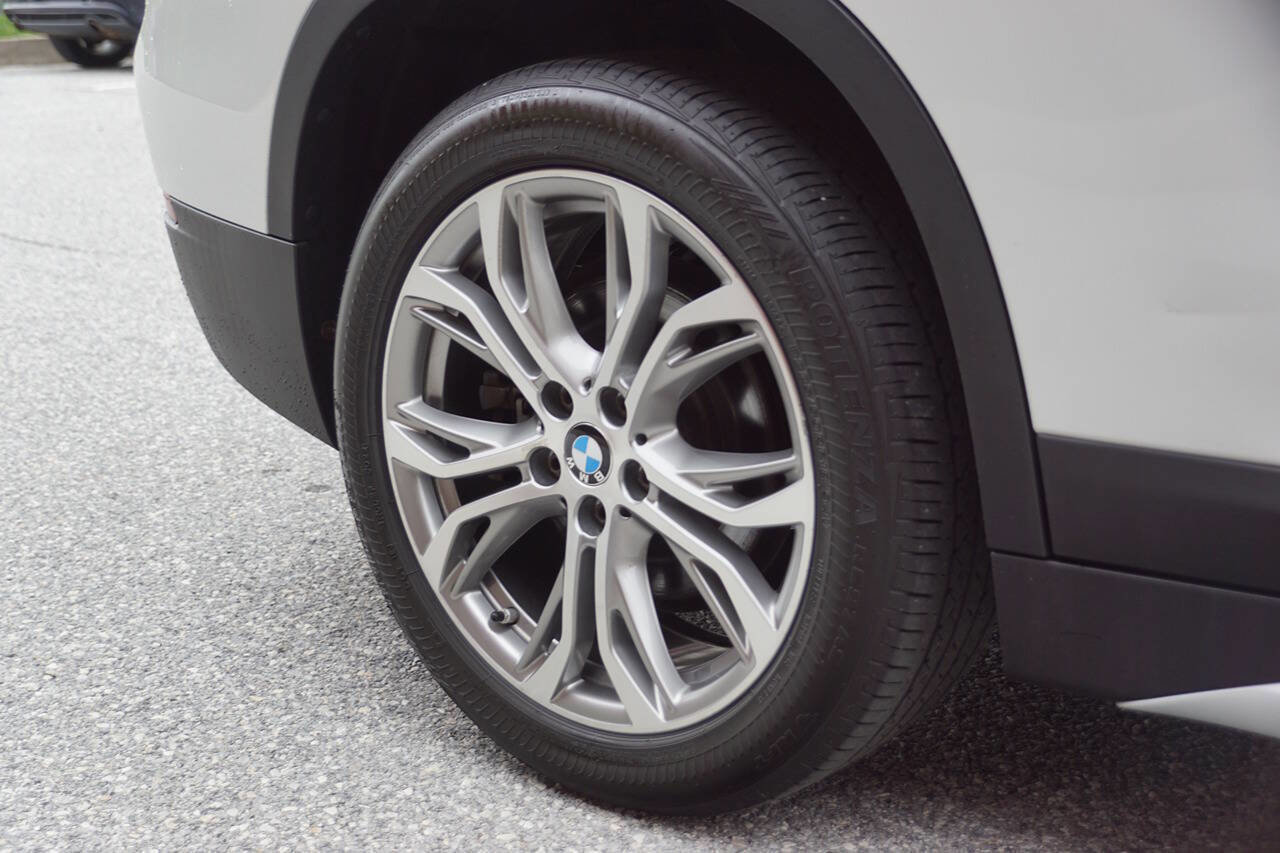 Used 2017 BMW X1 xDrive28i image 17