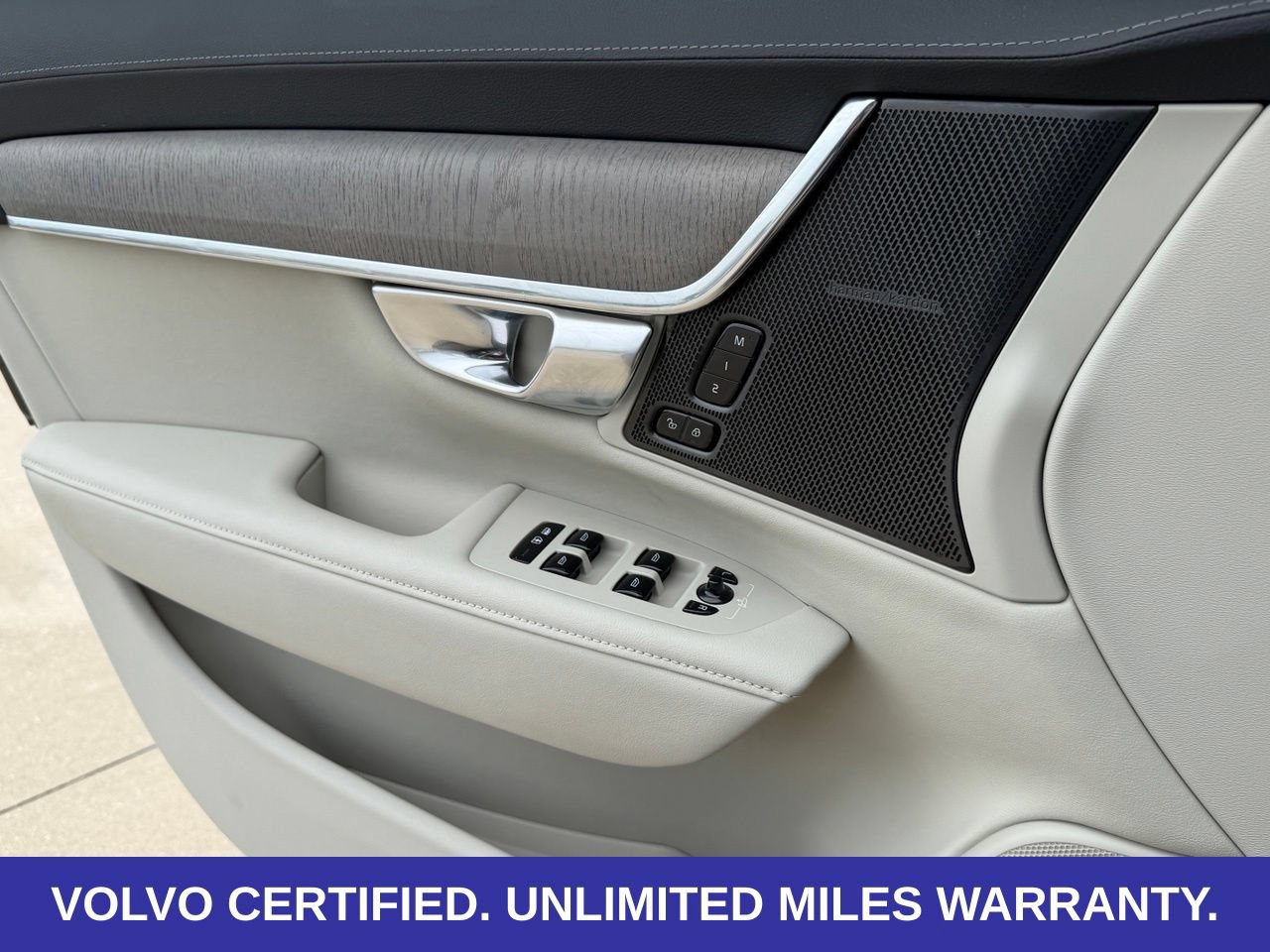 Certified 2025 Volvo V90 B6 Cross Country Ultra AWD/4WD image 25