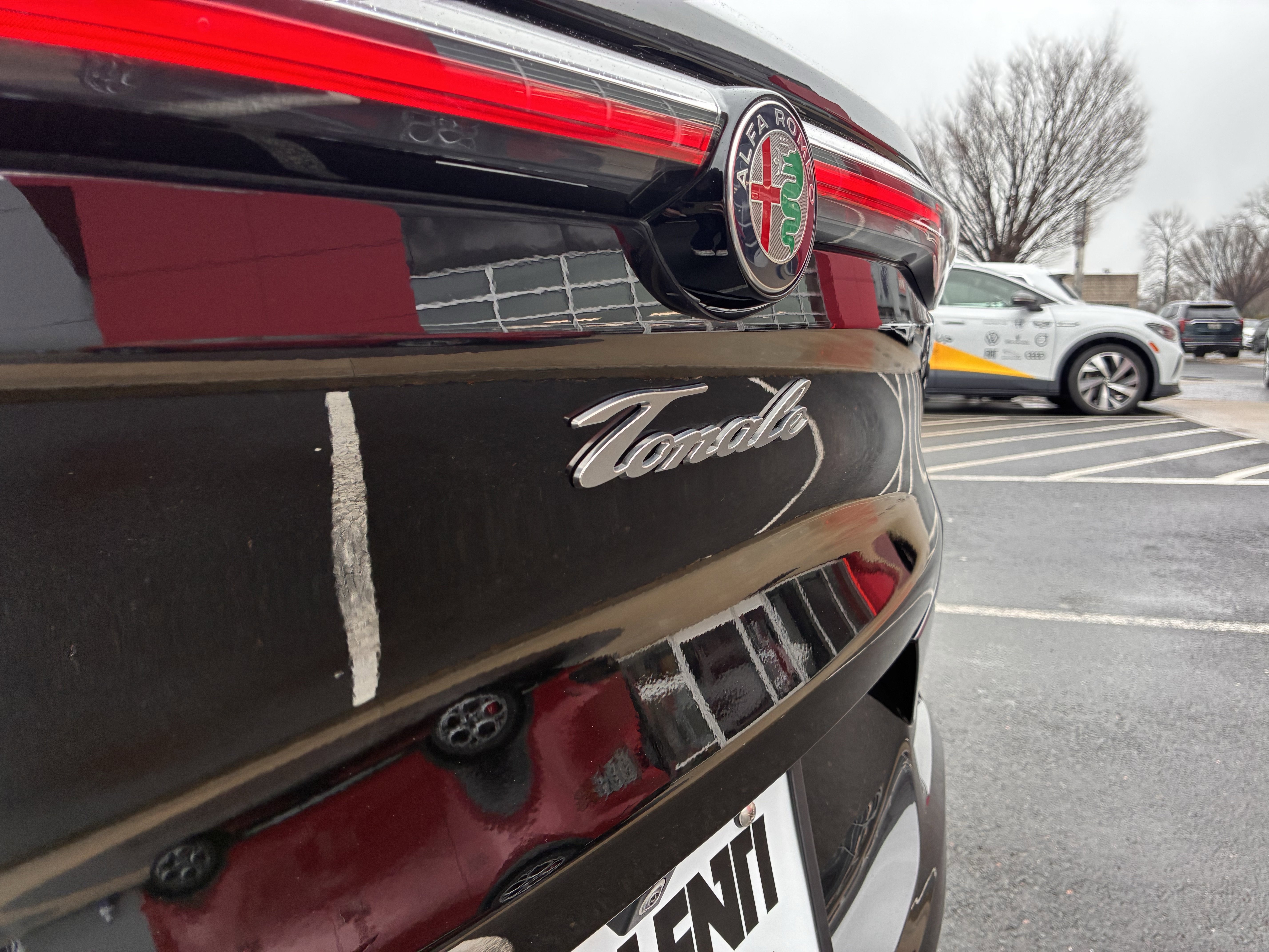 Certified 2024 Alfa Romeo Tonale Veloce image 12