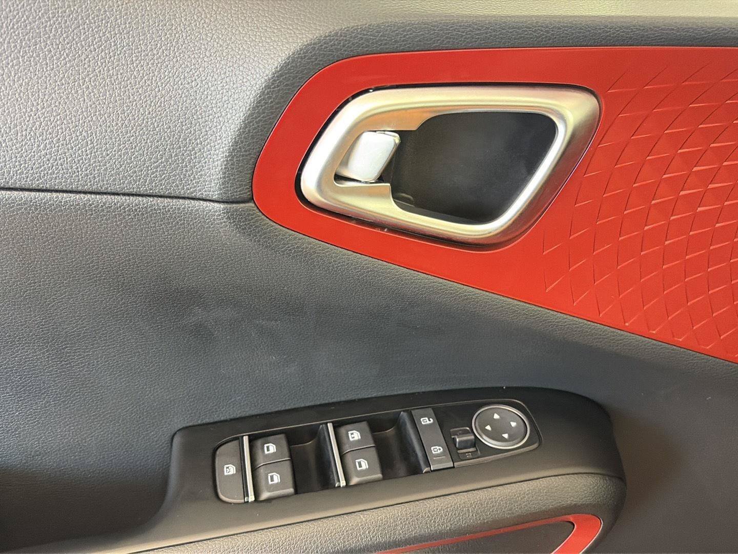 Used 2023 Kia Soul GT-Line FWD image 14