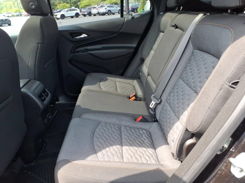 Used 2018 Chevrolet Equinox LT w/ Sun & Infotainment Package AWD/4WD image 18