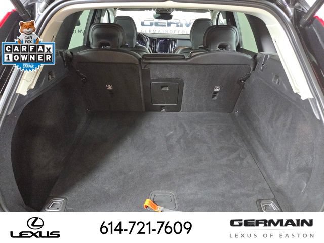 Used 2022 Volvo XC60 B5 Momentum AWD/4WD image 22