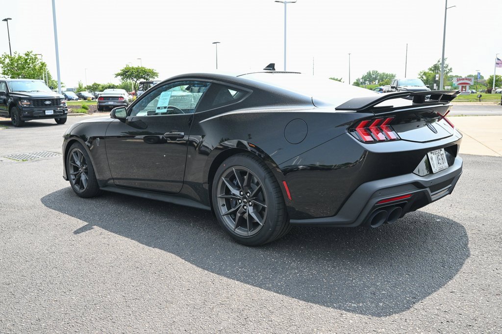 New 2025 Ford Mustang Dark Horse image 7