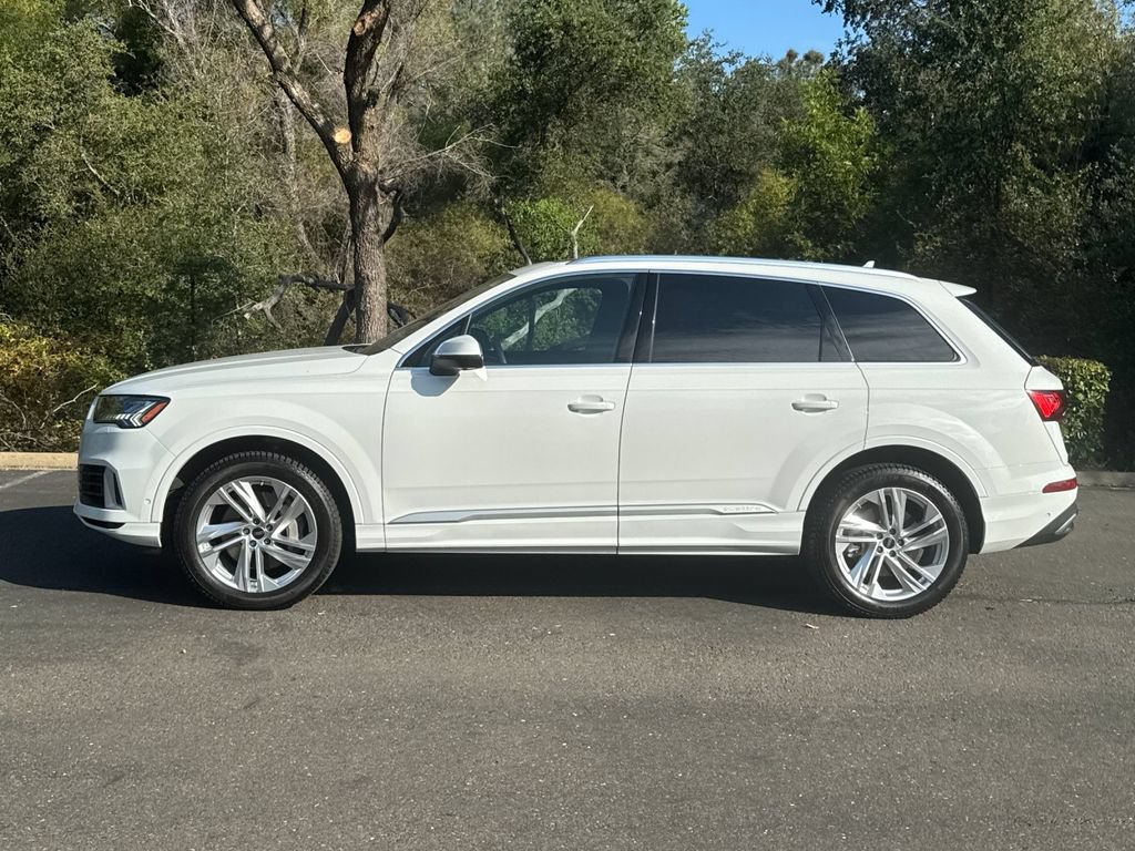 Used 2023 Audi Q7 3.0T Premium AWD/4WD image 8