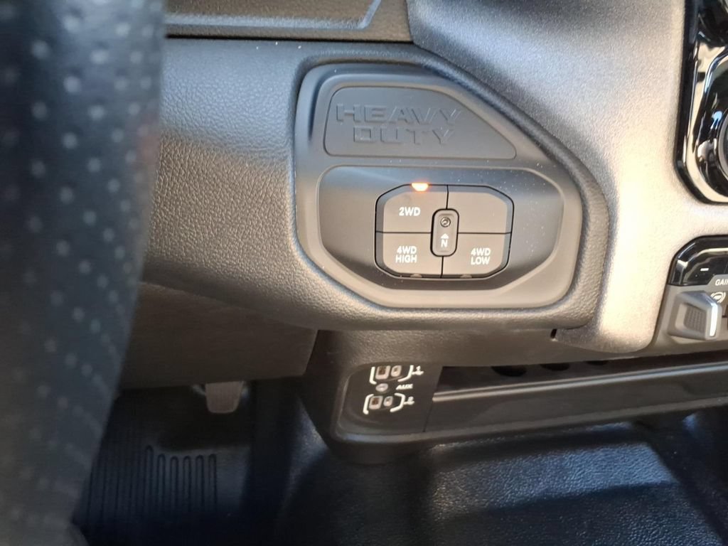 New 2026 RAM 2500 Tradesman AWD/4WD image 13