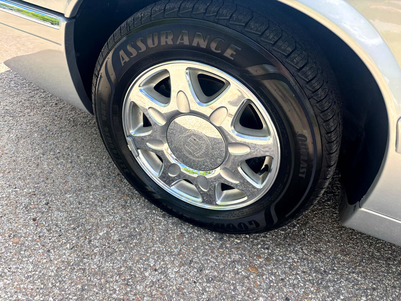 Used 1998 Cadillac Eldorado Touring w/ Safety/Security Pkg image 24