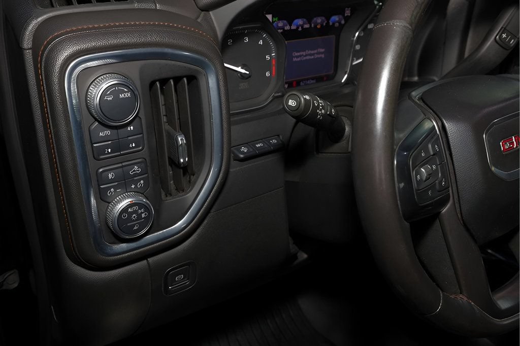 Used 2020 GMC Sierra 1500 AT4 w/ AT4 Premium Package AWD/4WD image 37