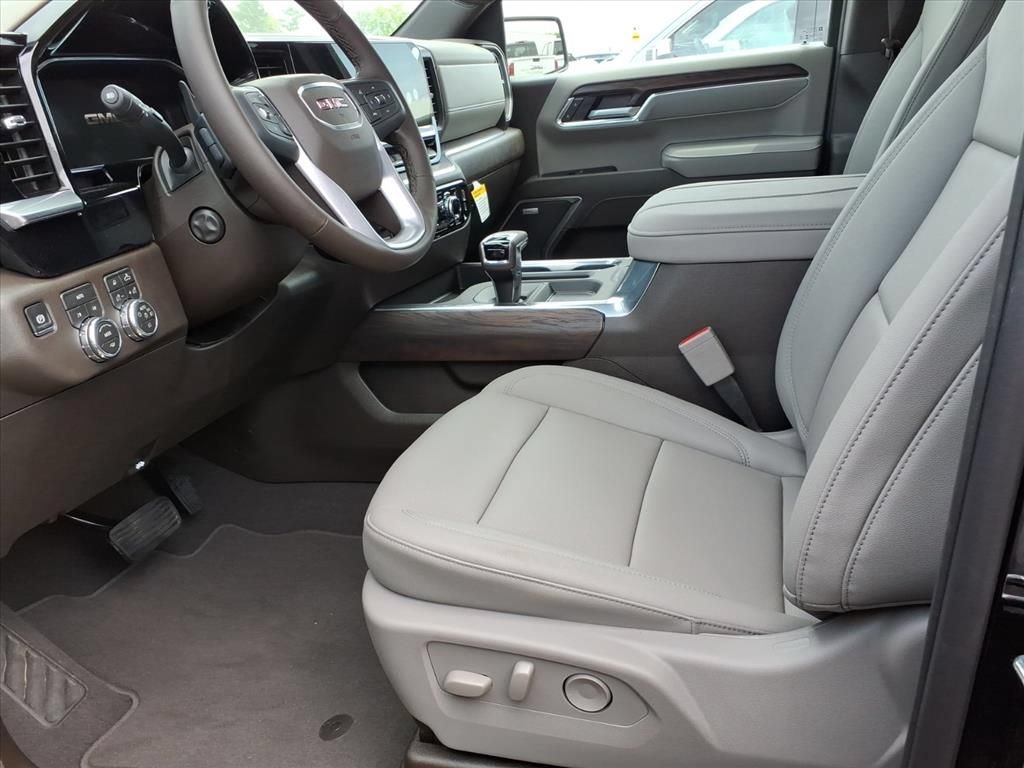 New 2026 GMC Sierra 1500 SLT w/ SLT Premium Plus Package AWD/4WD image 11